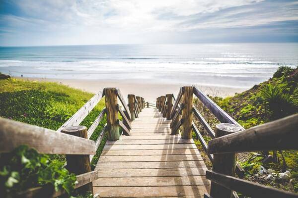 Steps to the beach in South Africa | by Khachik Simonian 600x400