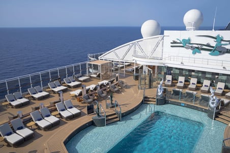 Yacht club deck and pool | 600 x 400