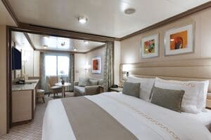 Image of a Vista Suites accommodate up to 3 guests - Silver Spirit