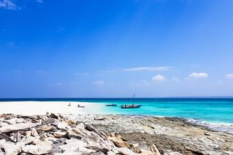 Excursions from Portuguese Island to Rolas island, Mozambique onboard MSC Lirica | Picture by  Dimitry B | 339x226