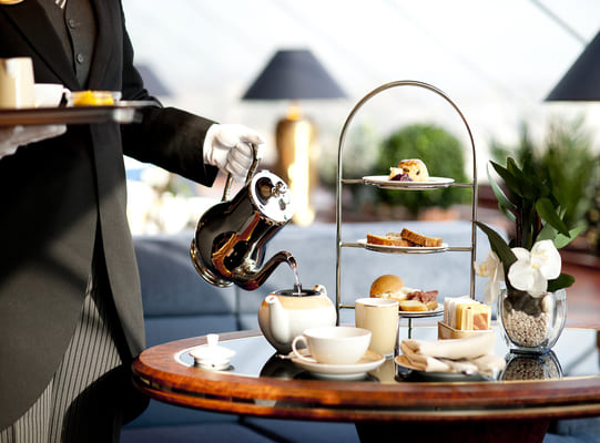 Butler providing high tea on MSC Splendida