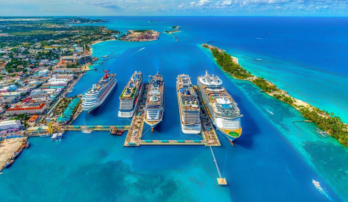 5 Cruise ships in the Bahamas, 1 Costa Ship, 2 Norwegian Cruise Line Ships, 1 MSC Cruises Ship and 1 Royal Caribbean Ship
