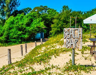 Inhaca Beach Bar Seafood lunch -320x250