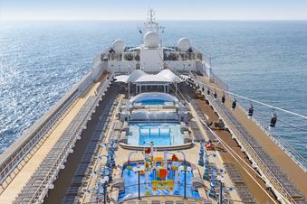 MSC Lirica, Powerwalk 339x226