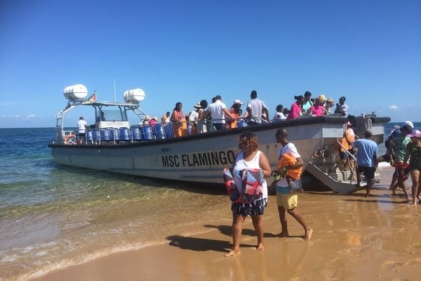 The tender boat MSC Flamingo landing passengers on Portuguese Island beach in Mozambique on a cruise with MSC Cruises to the indian ocean | Portuguese Island cruise 2022 prices